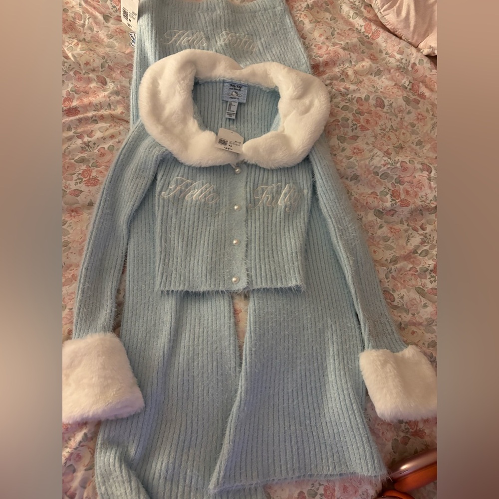 Hello Kitty forever21 winter knit sweater and flare pant sz M